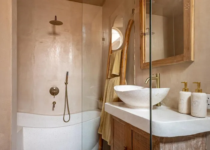 Pasir 5 - A Stylish 2 Bed In Bingin W Pool
